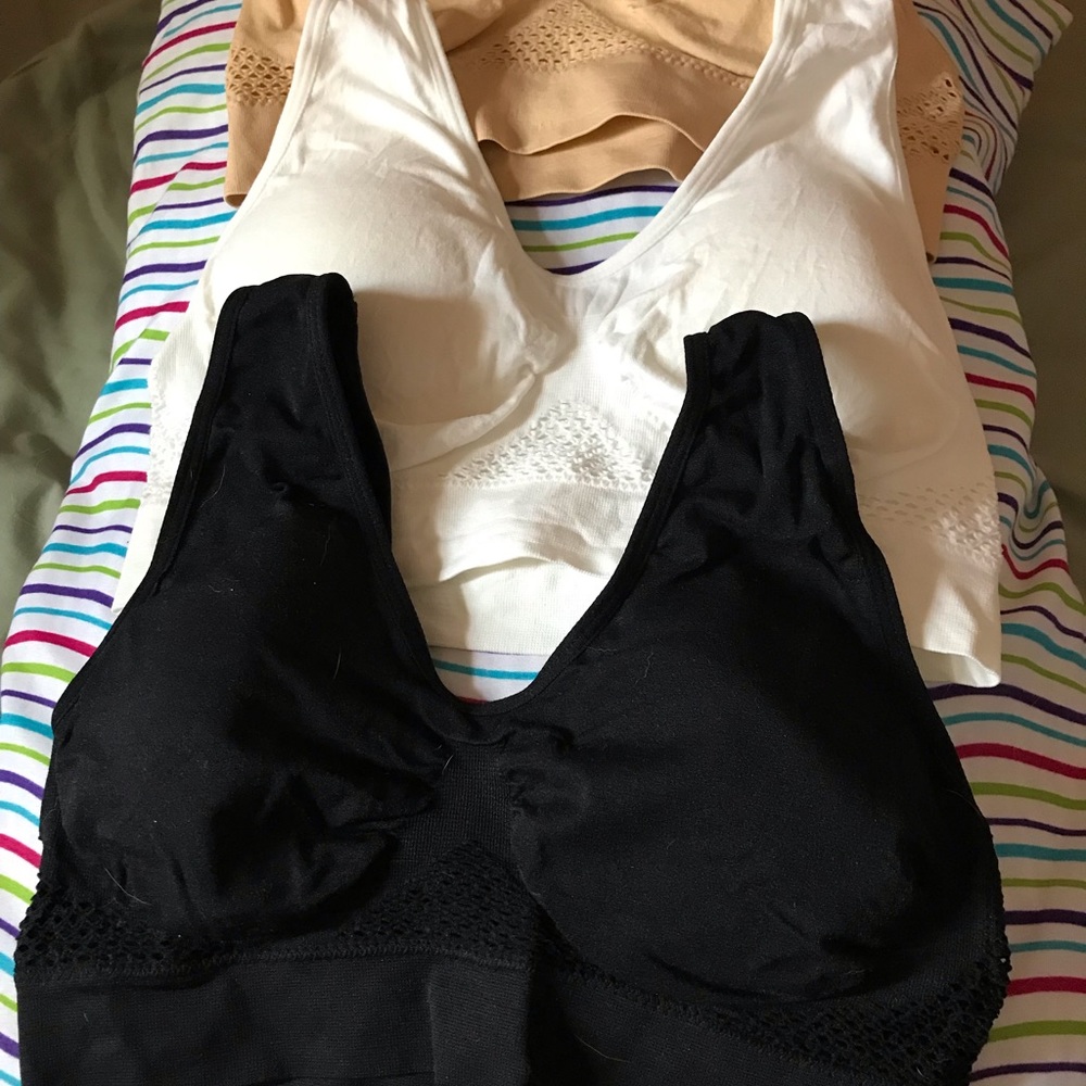 Set of 3 women’s comfort bras